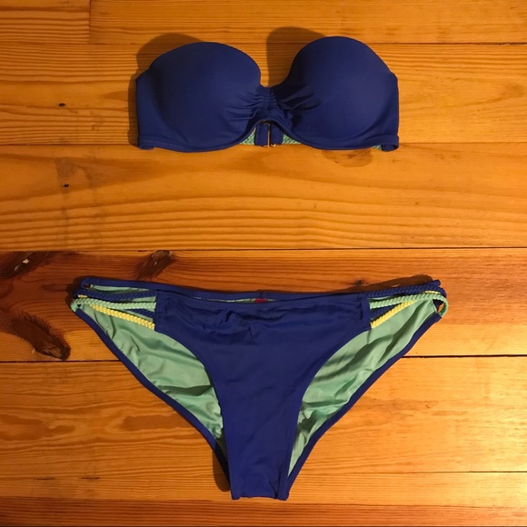 Victoria’s Secret Royal Blue Bikini, EUC, L/34C - Picture 1 of 15